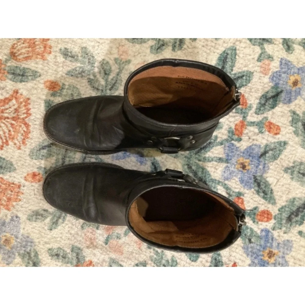 Frye Womens Leather Back Zip Philip Harness Ankle Boots Black  Size 6.5 short - Picture 3 of 4